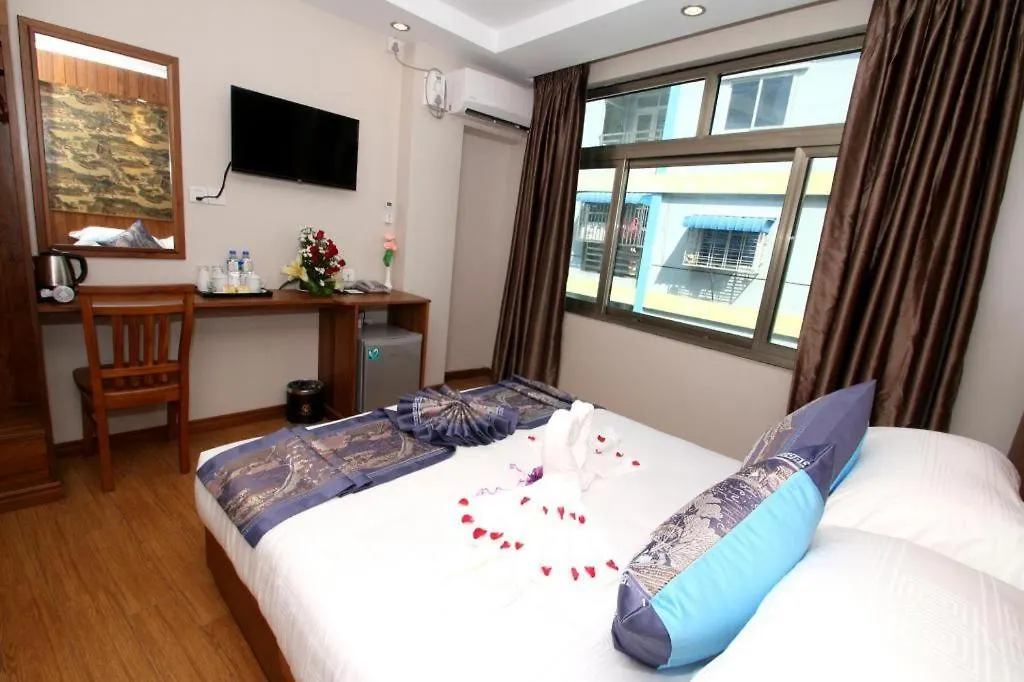 Gemsy Hotel Yangon