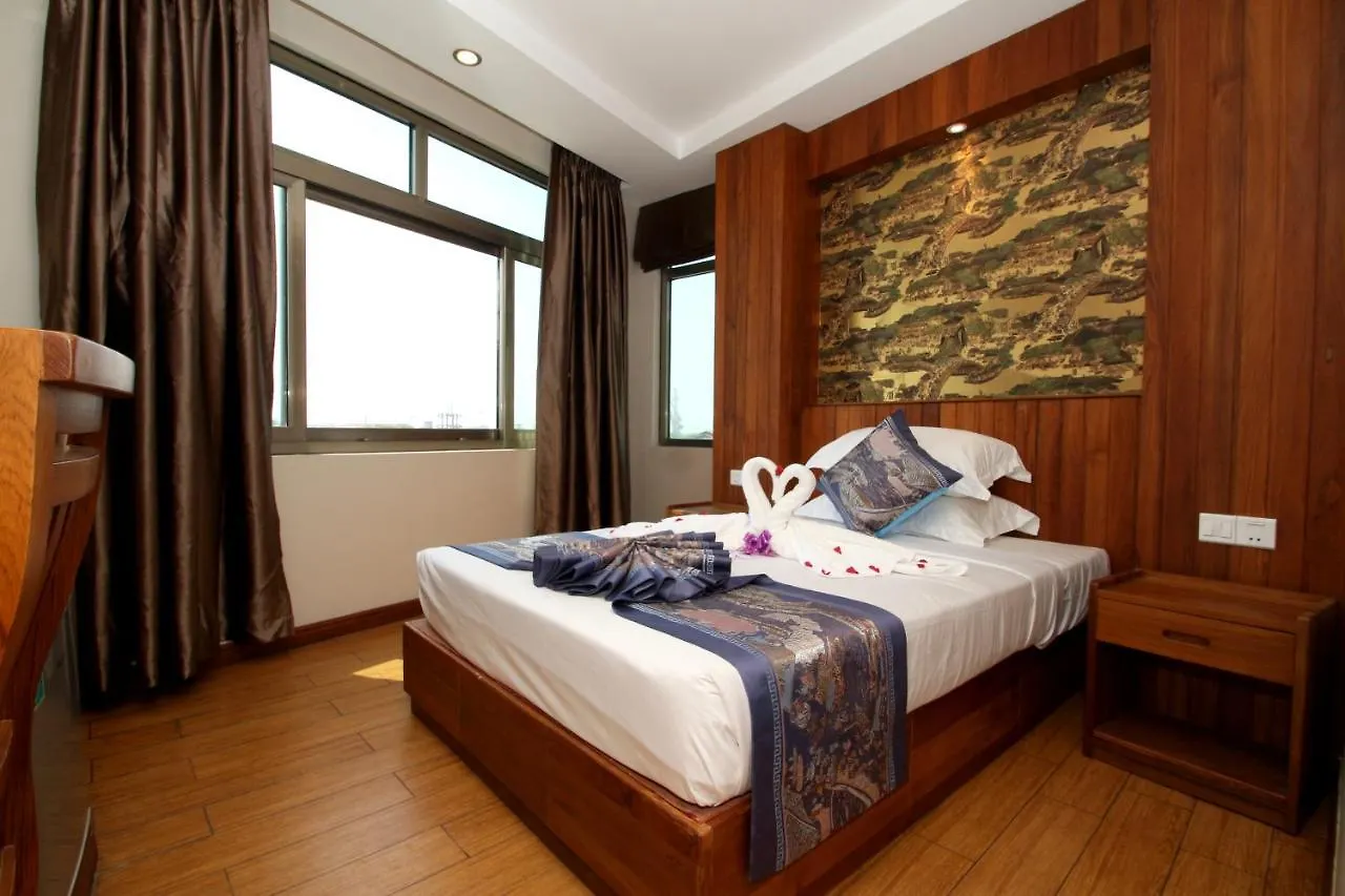 Gemsy Hotel Yangon