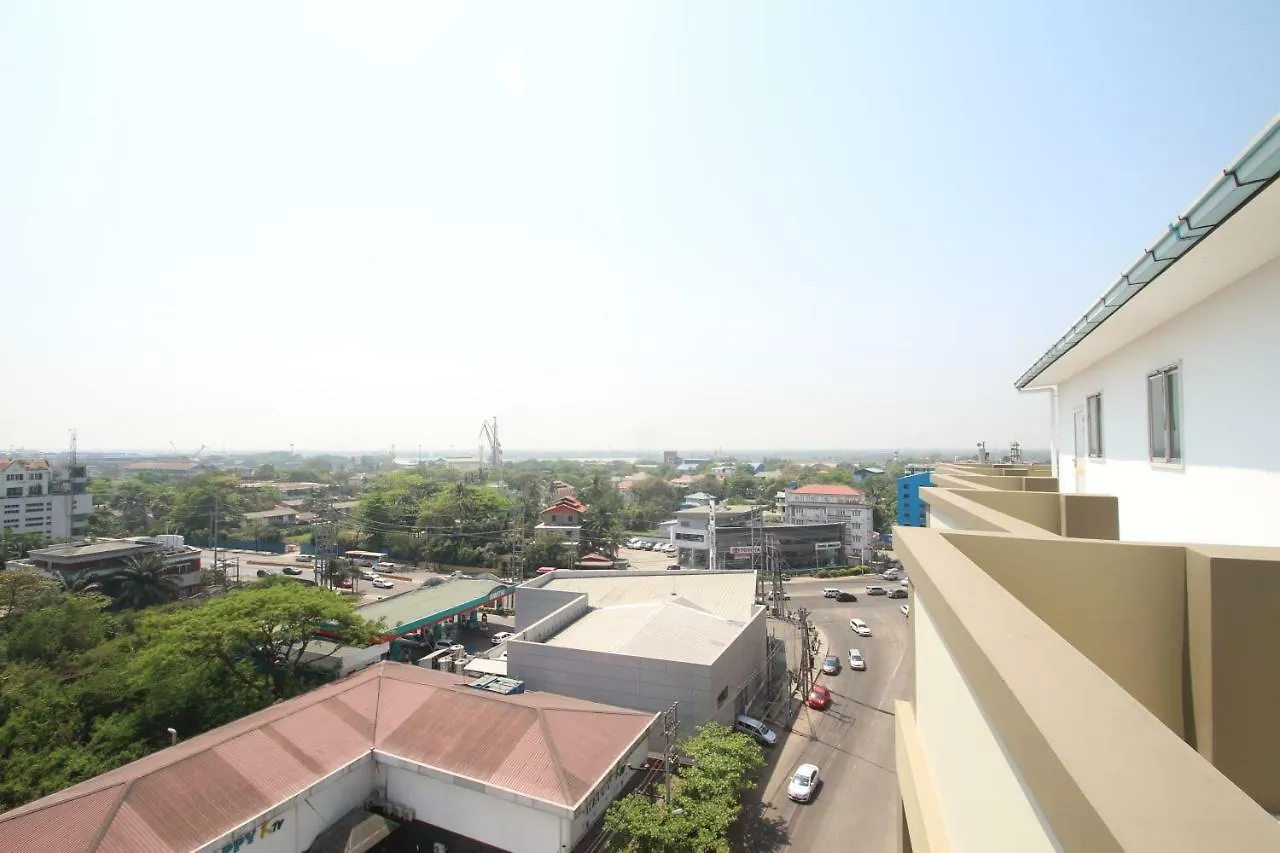 Gemsy Hotel Yangon