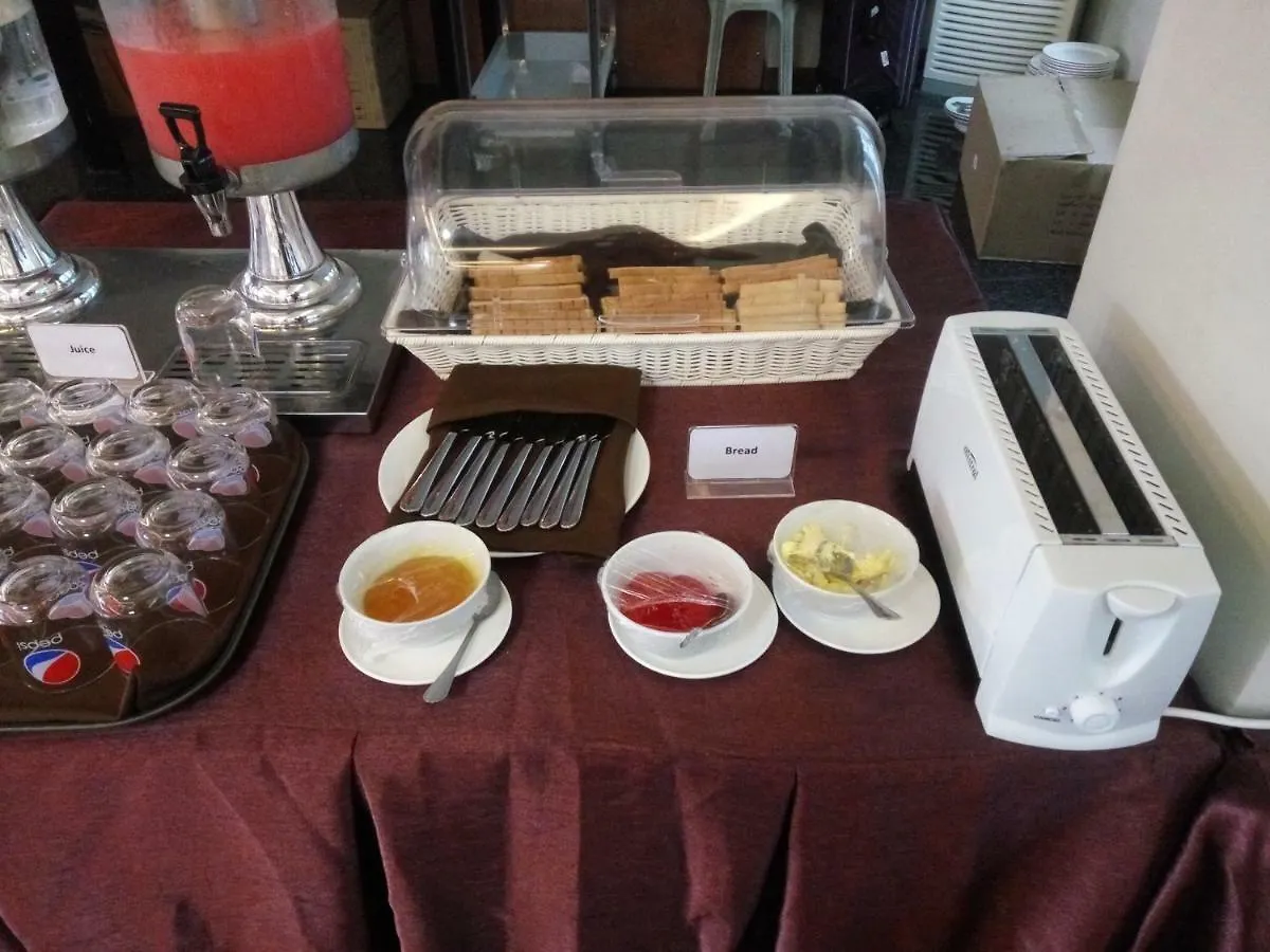 Gemsy Hotel Yangon