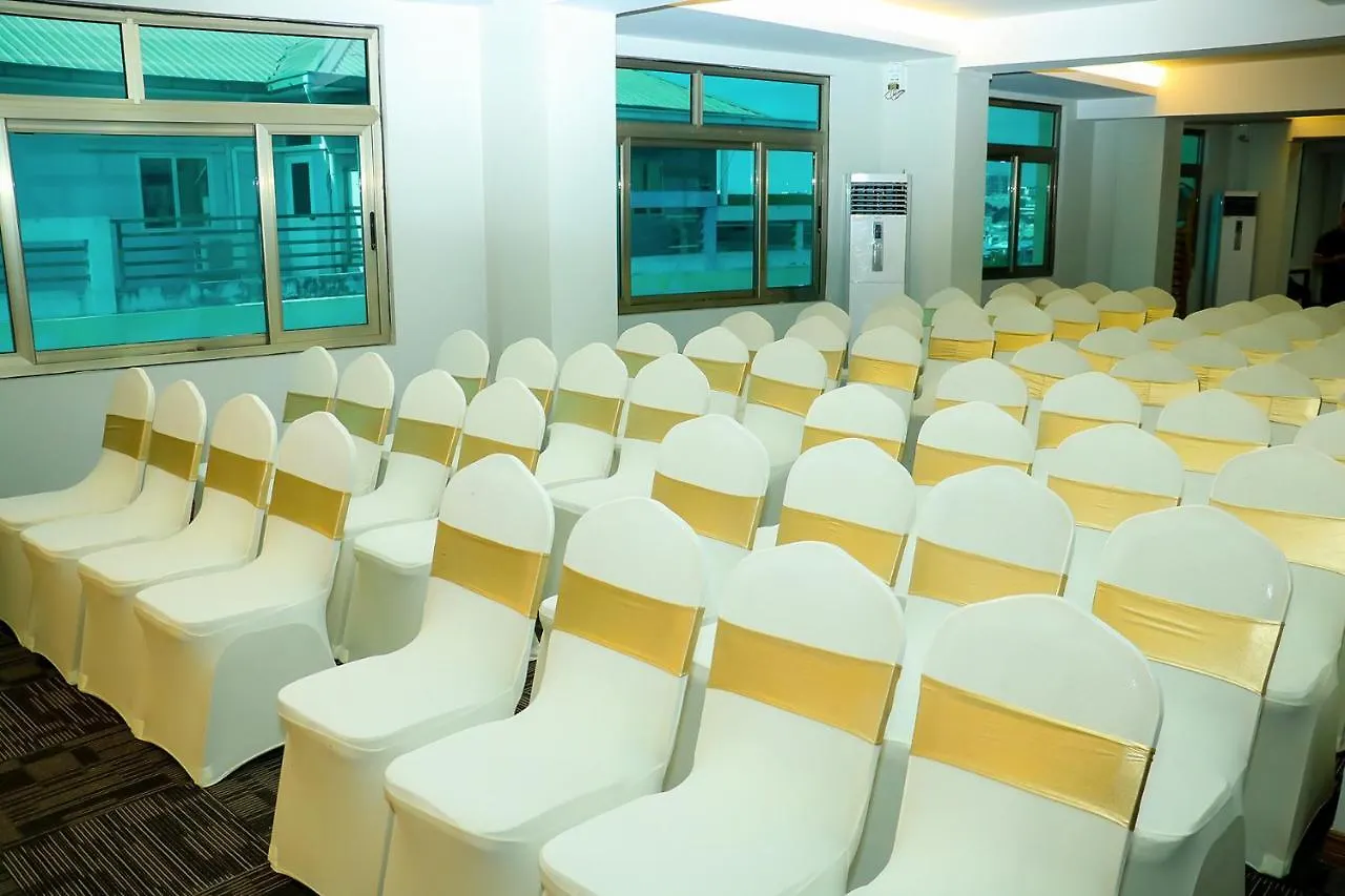 Gemsy Hotel Yangon