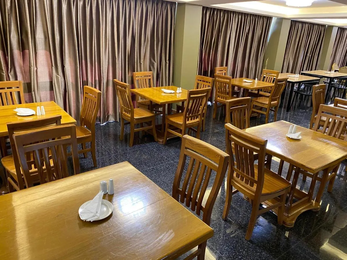 Gemsy Hotel Yangon