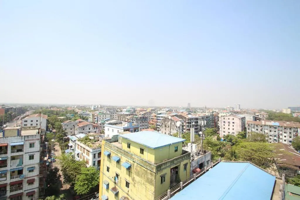 Gemsy Hotel Yangon